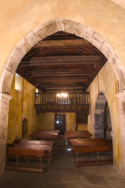 Interior Iglesia de Cerredo